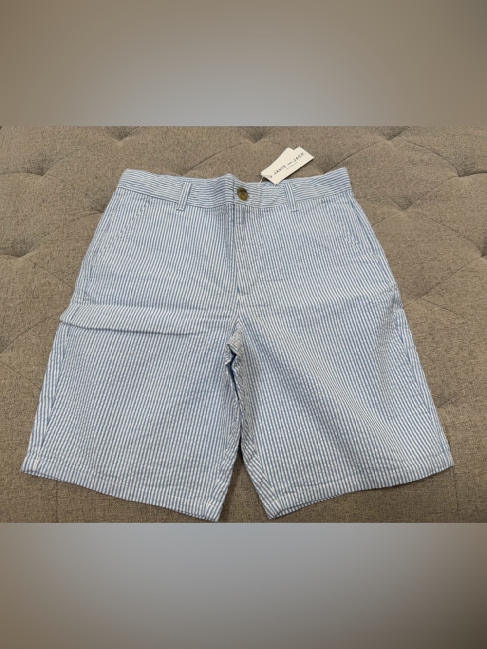 NWT JANIE AND JACK SIZE 14 boys blue and white seersucker shorts